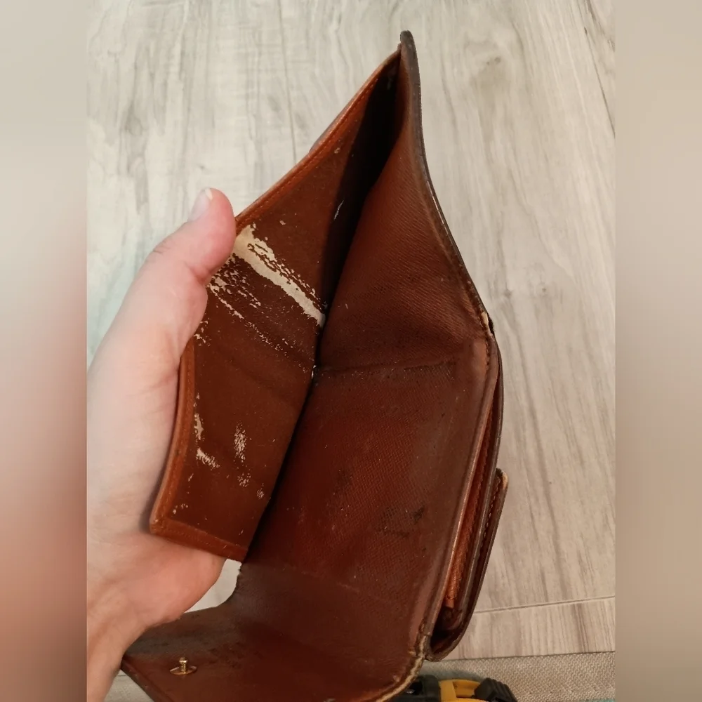Louis Vuitton Monogram Portefeiulle Elise Trifold Wallet